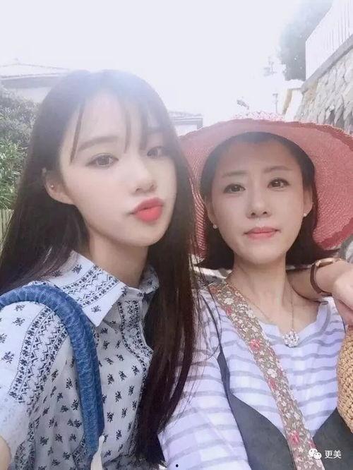 网红母女吃瓜图片大全