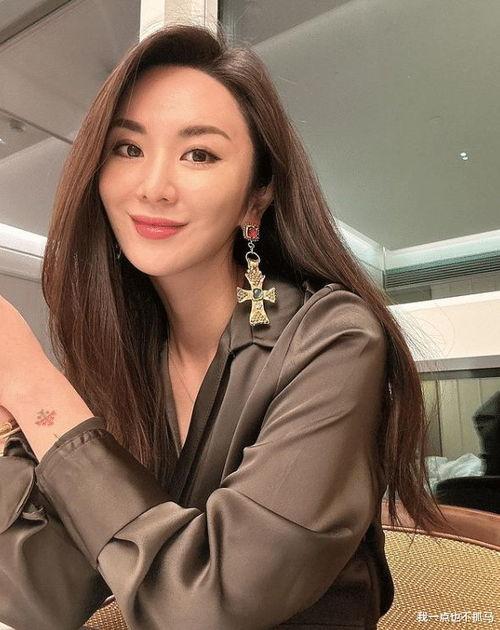 吃网红瓜的明星