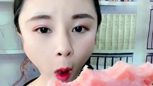 美女吃瓜网红事件真相,真相背后的网络迷局