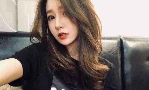 抖音黑网吃瓜明星网红,明星网红的瓜田盛宴”